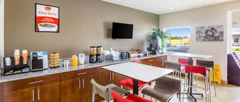 Ilmainen päivittäinen buffetaamiainen