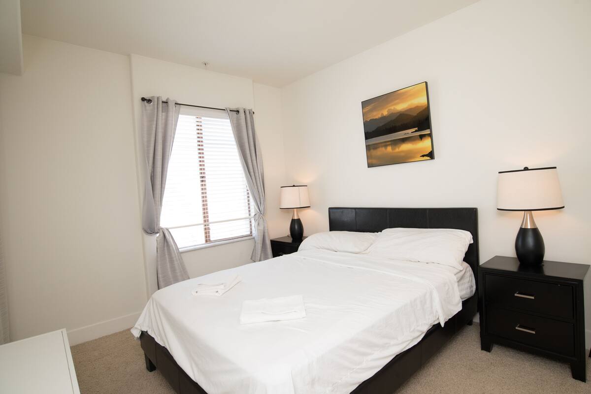 Luxury Apartment, 2 Bedrooms | 1 bedroom, WiFi