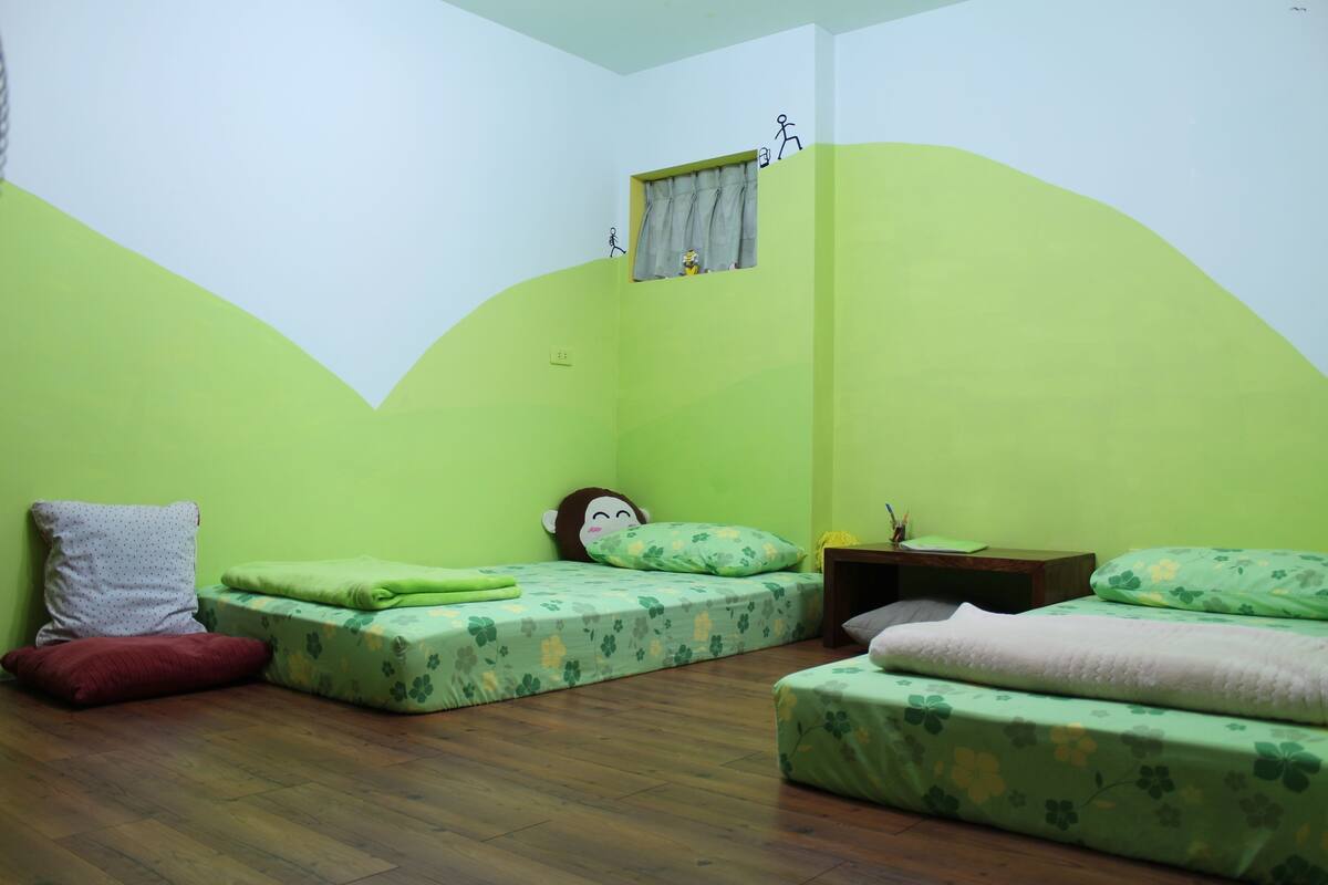 Economy Single Room
