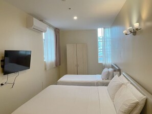 Hypo-allergenic bedding, minibar, iron/ironing board, free WiFi - Grand Central Serviced Apartments (Auckland)