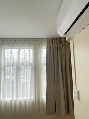 Standard Double Room, 1 Double Bed, Accessible, Kitchenette | Living area | Flat-screen TV - Grand Central Serviced Apartments (Auckland)