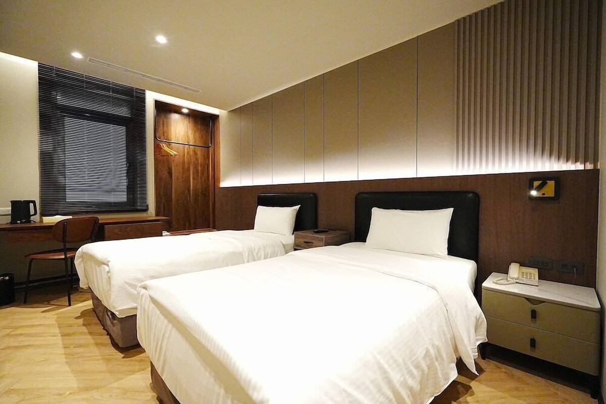 高級寢具、獨特設計、獨特裝修、書桌