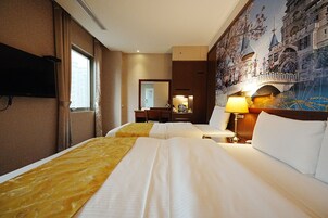 高級寢具、獨特裝潢、布置獨特、書桌