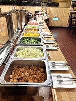 每日供應自助早餐 (每人 TWD200)