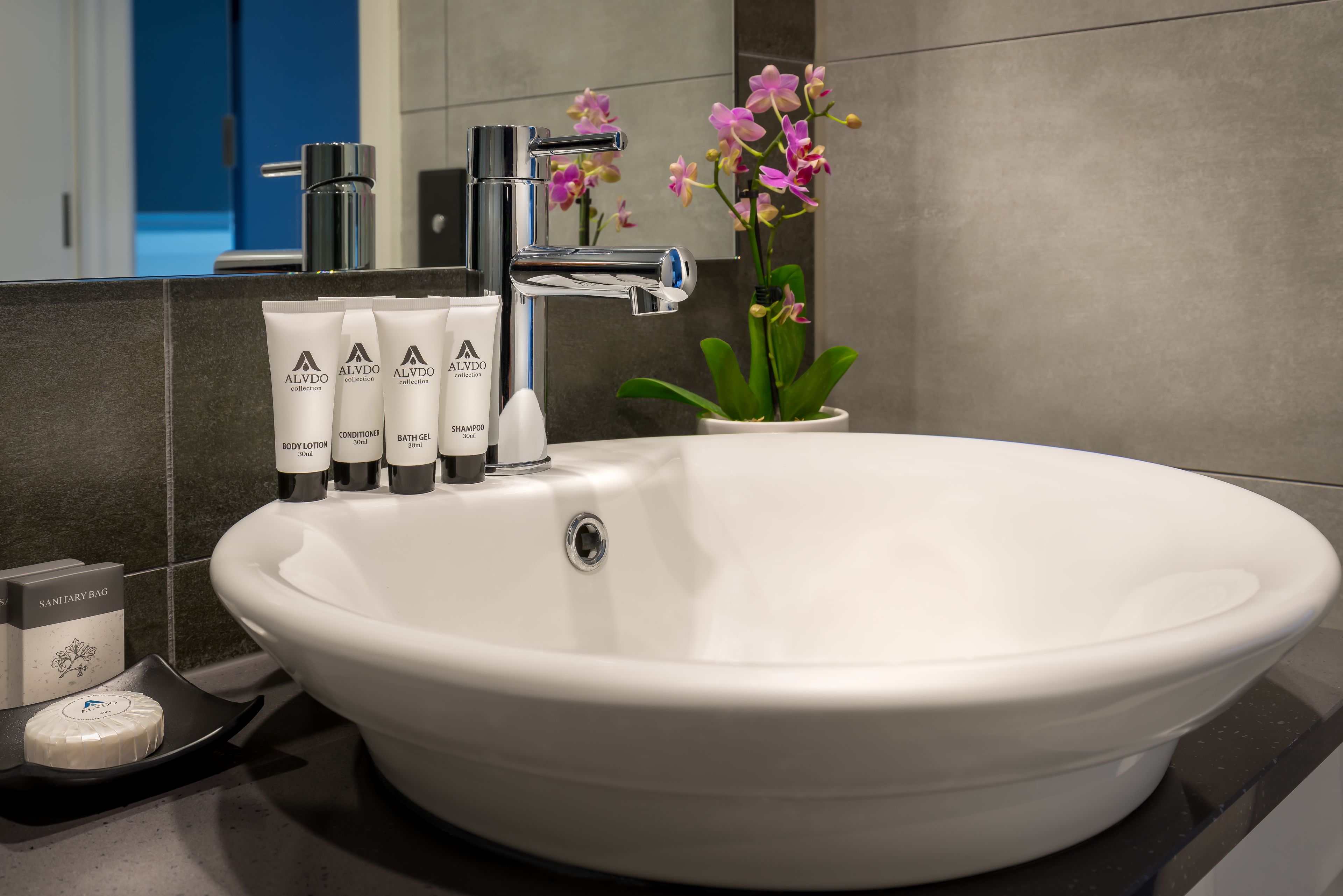 Crest on Park — image 7