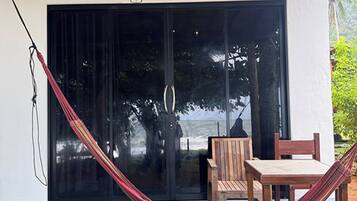 Bungalow, Sea View | Living area
