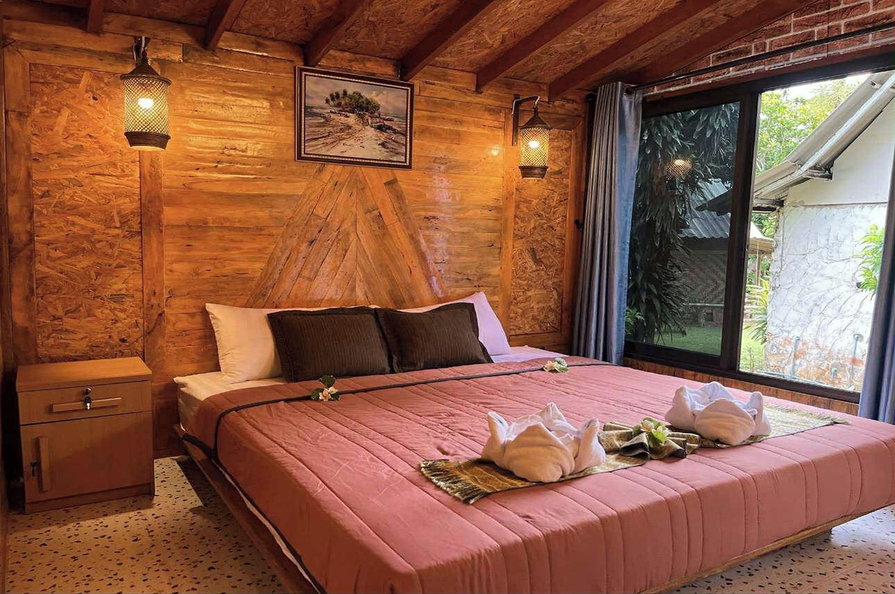 Bungalow, Partial Sea View | Desk, rollaway beds
