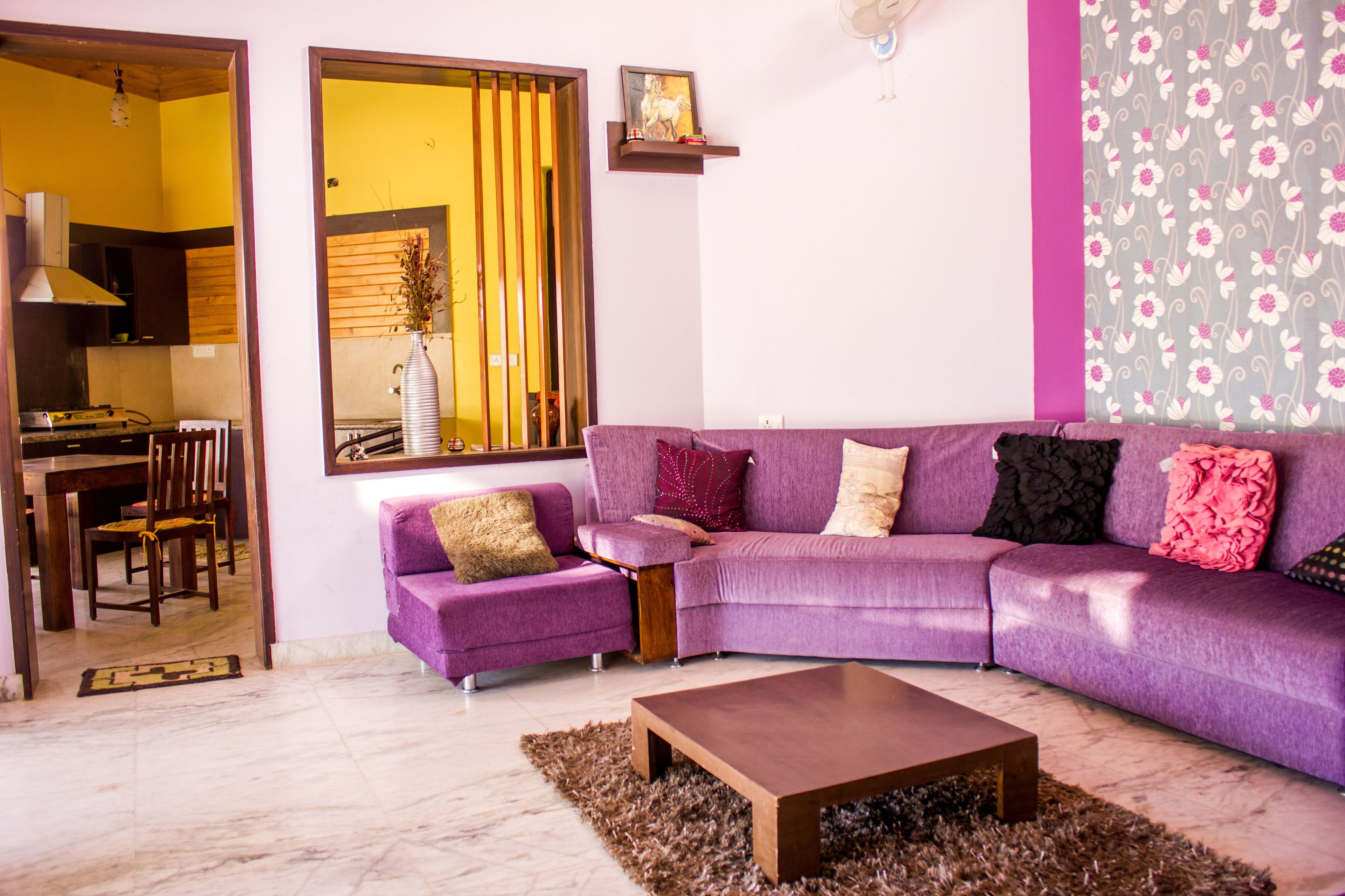 Luxury-Villa, 2 Schlafzimmer, eigener Pool, Gartenblick | Wohnbereich | Flachbildfernseher