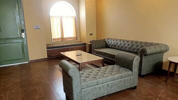 Villa | Minibar, Zimmersafe, Schreibtisch, Verdunkelungsvorhänge