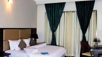 1 bedroom, minibar, in-room safe, desk