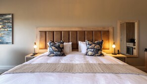 Luxury Suite, Mountain View | Premium bedding, minibar, in-room safe, desk