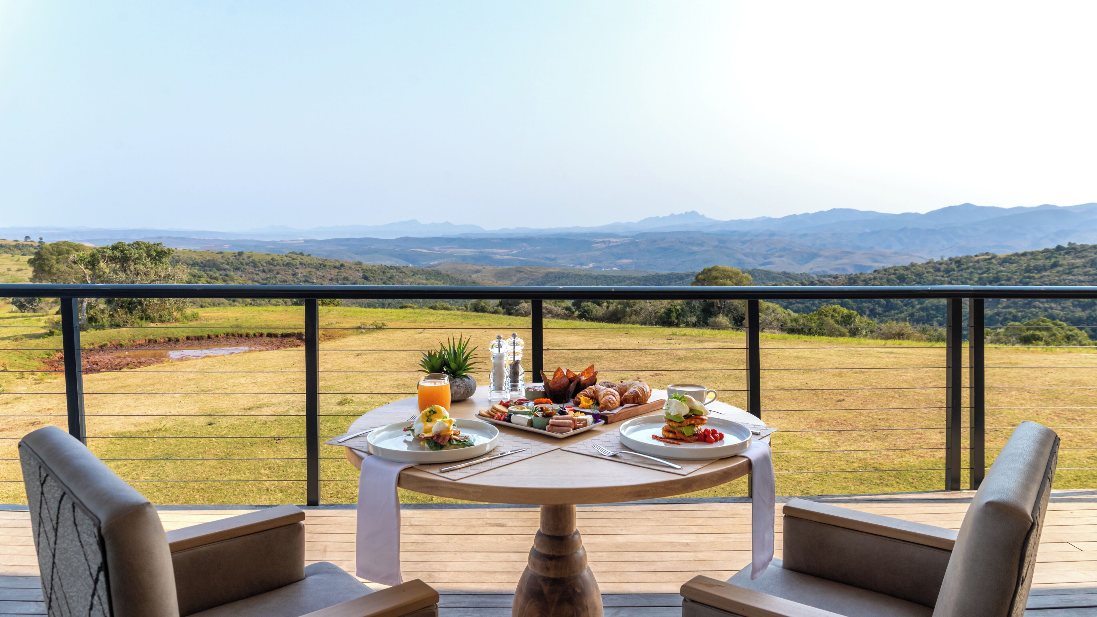 Café da manhã e almoço, local e internacional