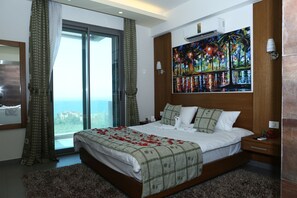 Luxury Suite, Mountain View | In-room safe, desk, iron/ironing board, cots/infant beds - Guias Boutique Hotel & SPA (Qartaboun)