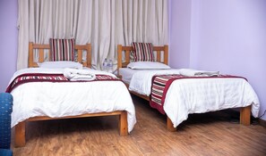 Premium bedding, desk, iron/ironing board, free WiFi
