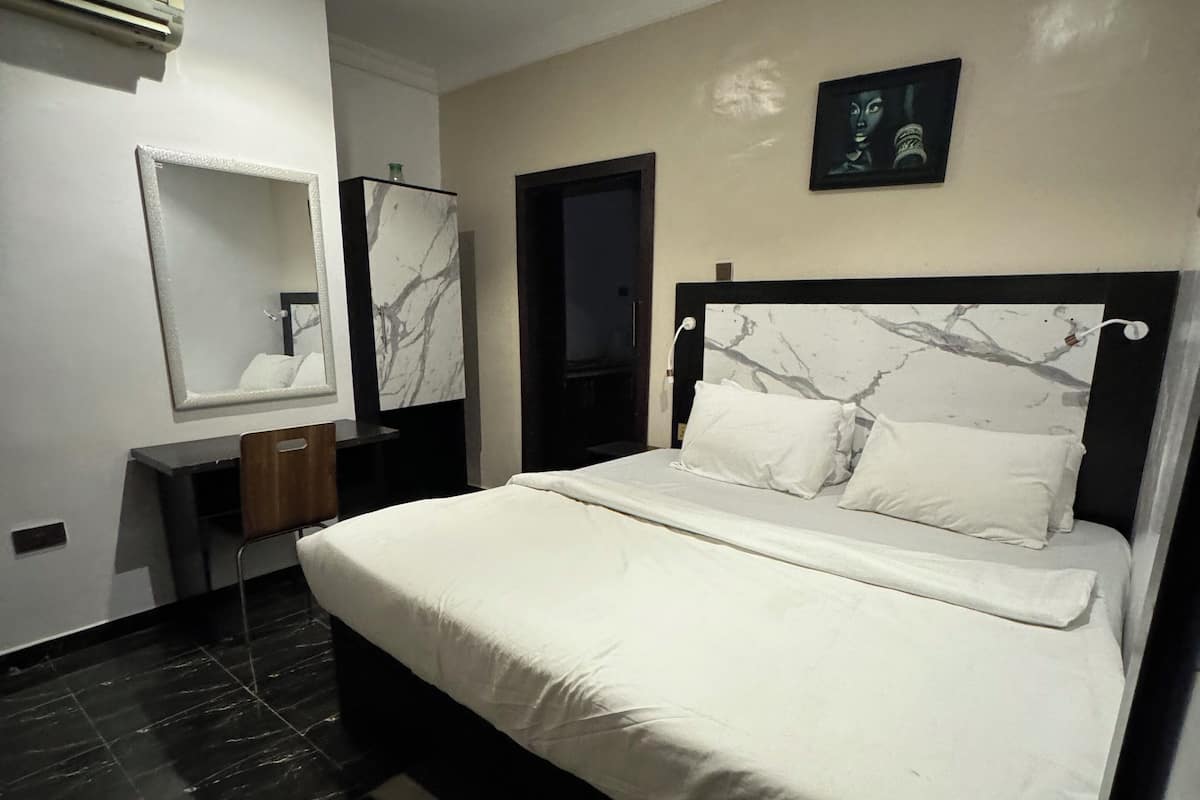 Premium bedding, desk, free WiFi, bed sheets