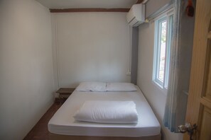 標準雙人房, 共用浴室 | 免費 Wi-Fi、床單