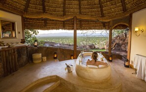 Casa | Baño | Amenidades de baño gratuitas, secadora de cabello, batas, pantuflas 
