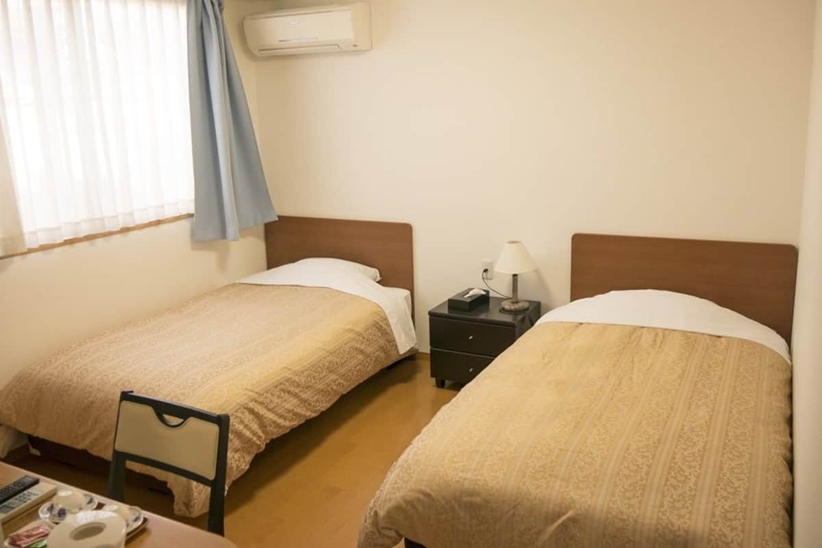 twin room, non smoking | free wifi