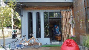 Bicycling - Fundee Hostel at Chiang Mai (Chiang Mai)