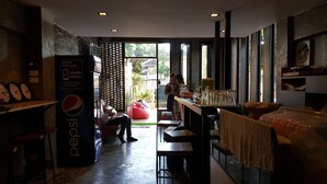 Lounge - Fundee Hostel at Chiang Mai (Chiang Mai)