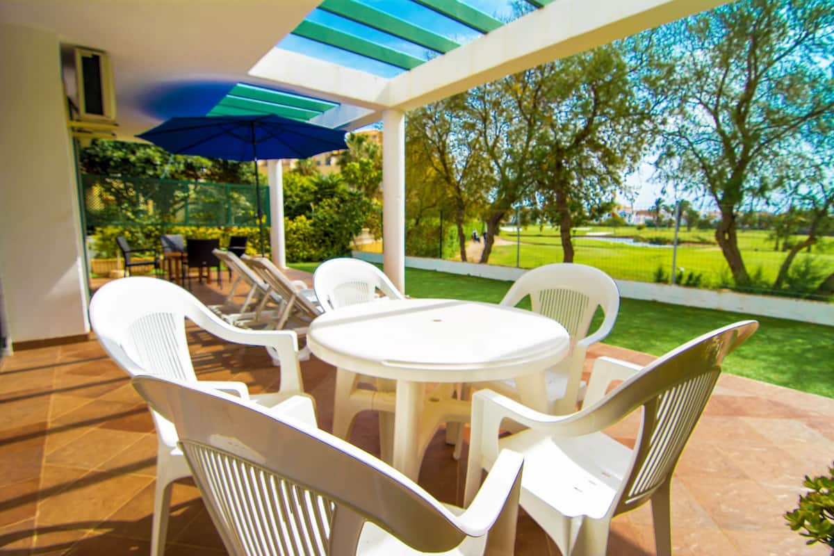 Apartment, 2 Bedrooms, Terrace | Desk, blackout curtains, free cots/infant beds, free WiFi