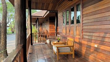 Superior Villa | Terrace/patio