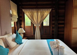 Minibar, bureau, rideaux occultants, lits pliants/supplémentaires