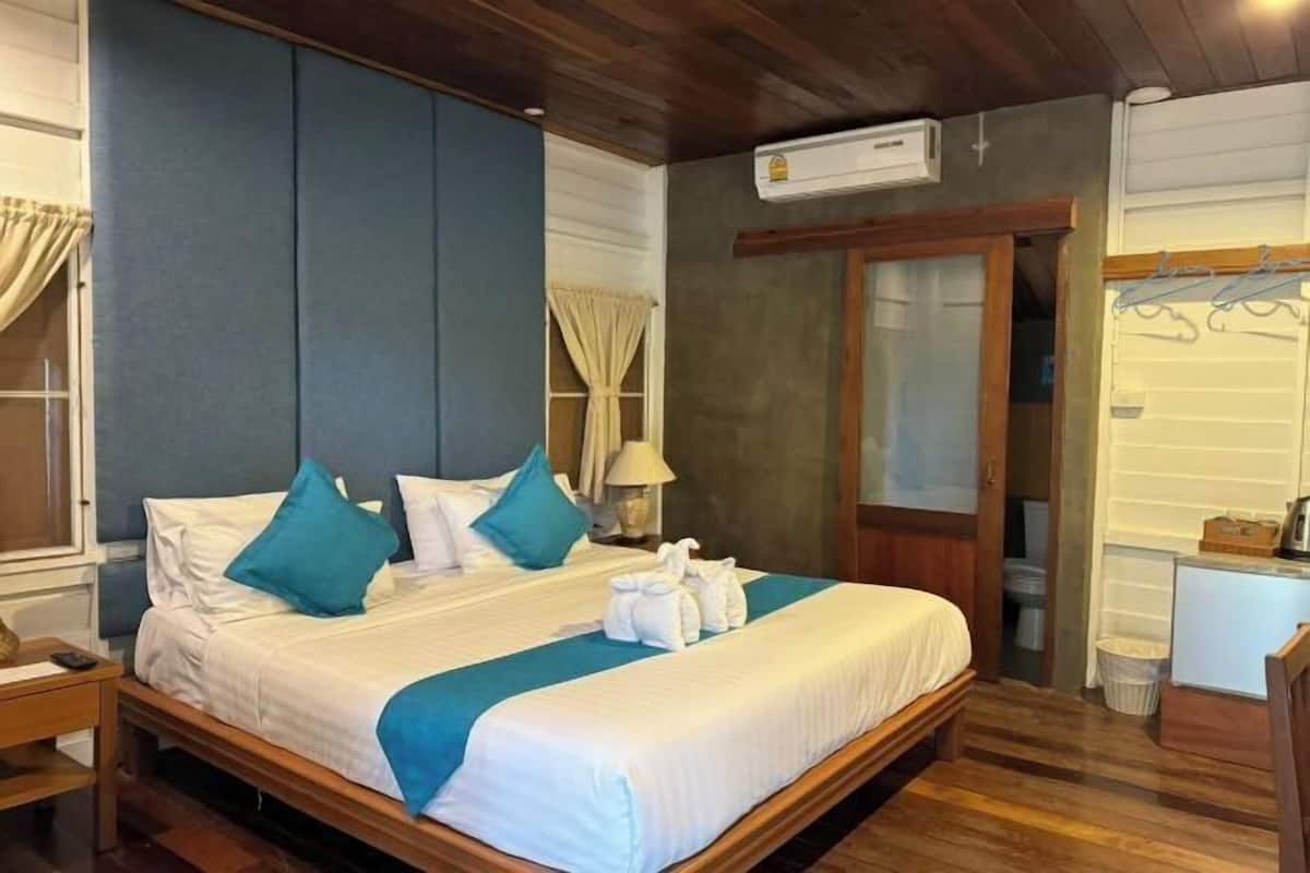 1 Schlafzimmer, Minibar, Schreibtisch, Verdunkelungsvorhänge