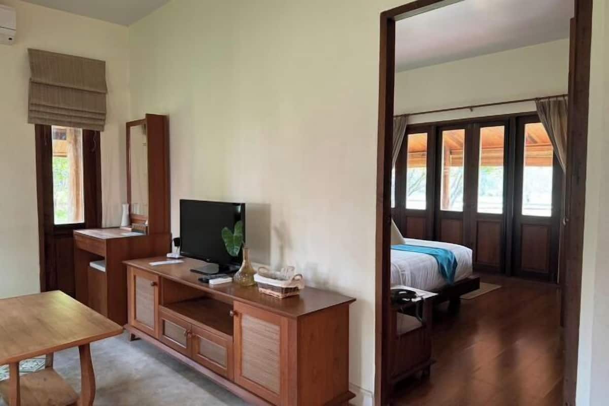 1 Schlafzimmer, Minibar, Schreibtisch, Verdunkelungsvorhänge