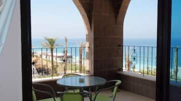 Suite, hidromasaje | Balcón