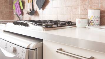 Apartment, 2 Bedrooms | Private kitchen | Full-size fridge, oven, stovetop, dishwasher