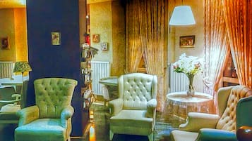 Sala de estar en el lobby
