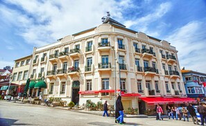 Front of property - Buyukada Princess Hotel (Adalar)