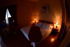 Double or Twin Room | Minibar, in-room safe, blackout drapes, iron/ironing board