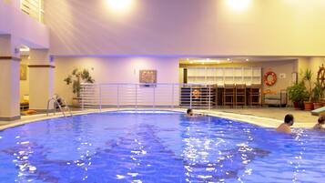 Indoor pool, outdoor pool