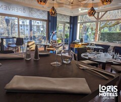 Lunch and dinner served, French cuisine