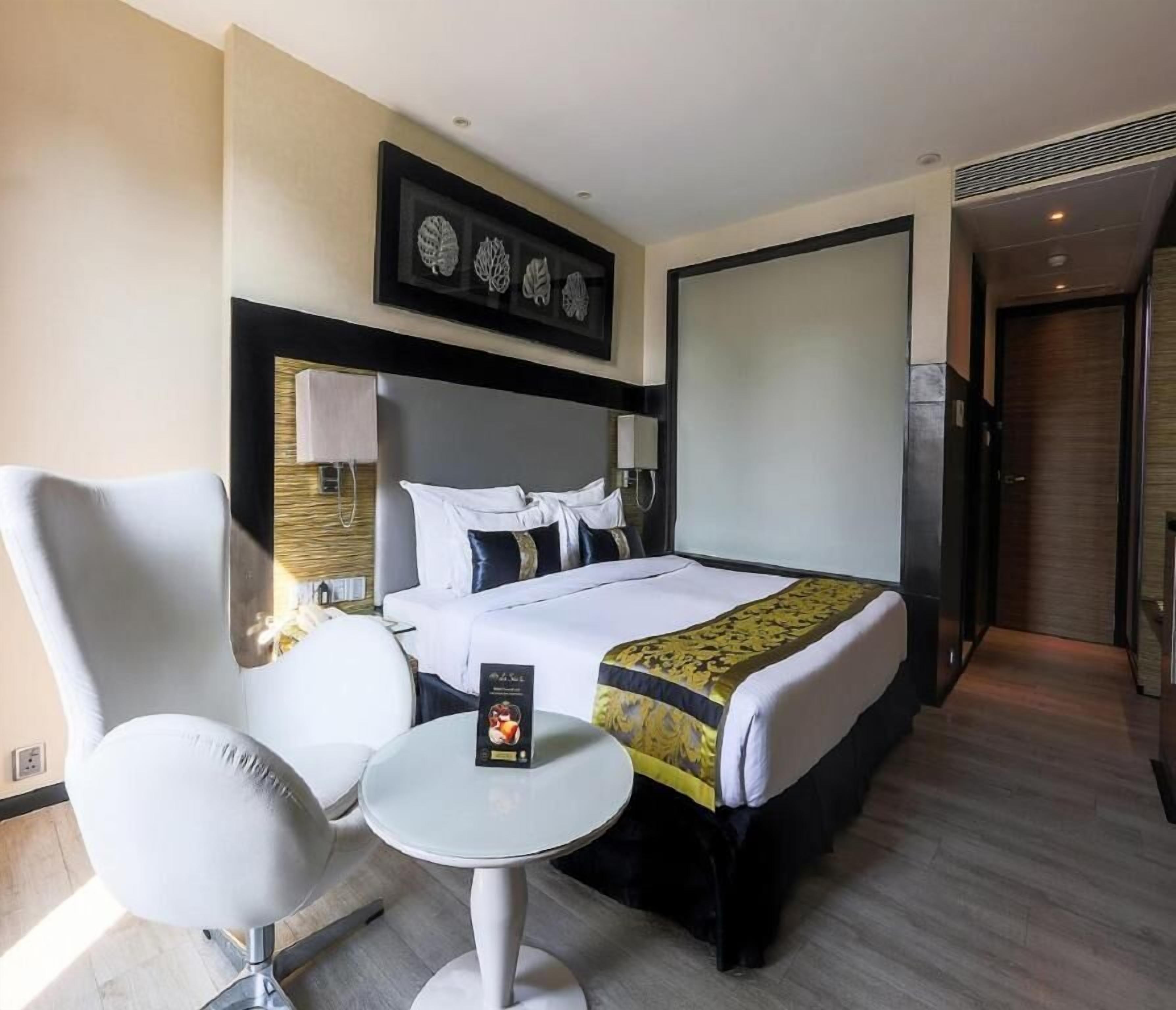 Hochwertige Bettwaren, Minibar, Zimmersafe, Schreibtisch