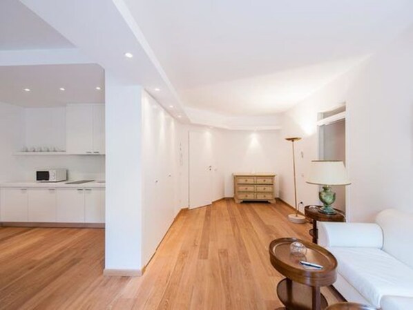 Apartment, 3 Bedrooms (Via Luigi Bozzo, 33) | In-room safe, desk, iron/ironing board, free WiFi
