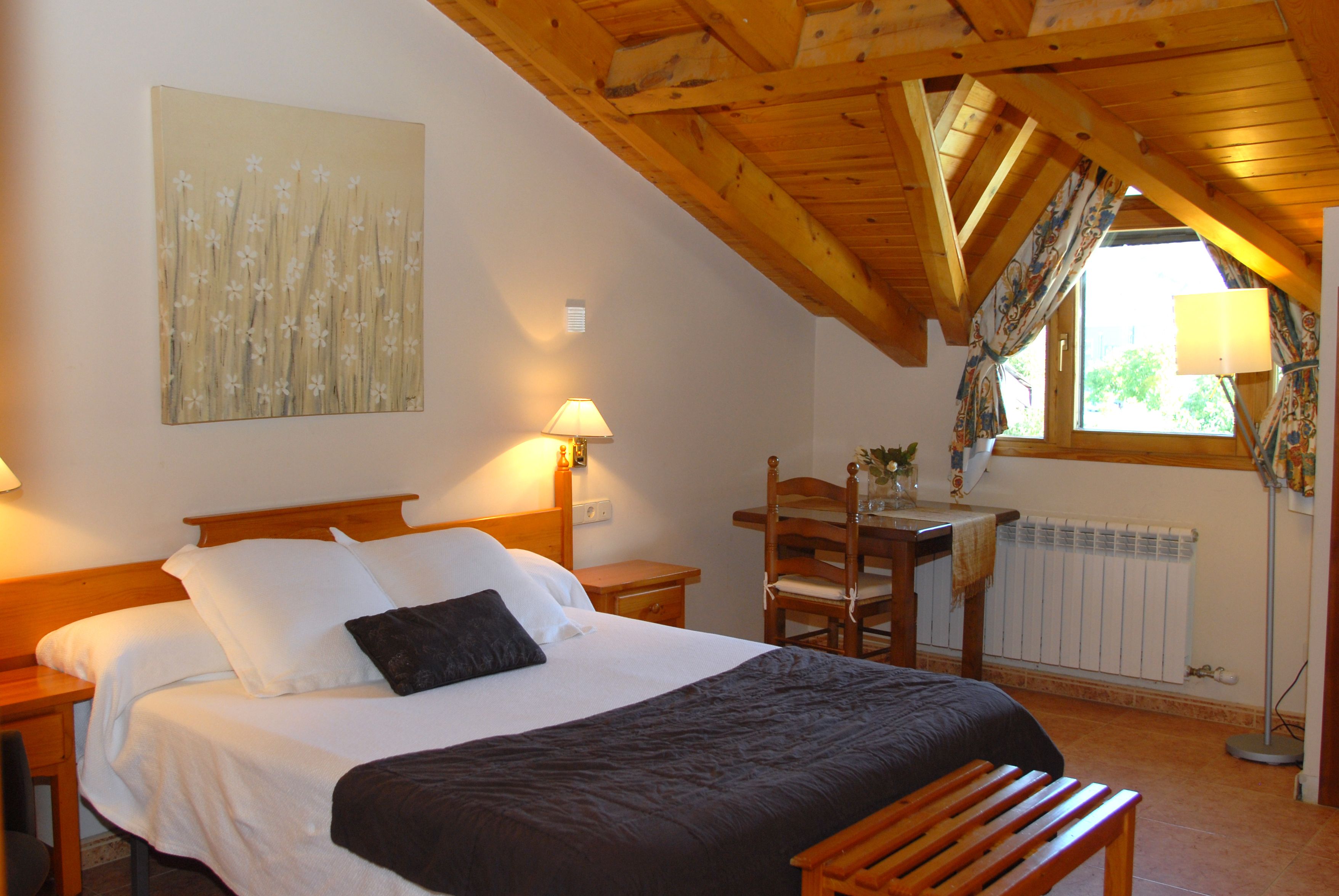 Kahden hengen superior-huone | Työpöytä, äänieristys, ilmaiset vauvansängyt, lisävuoteet