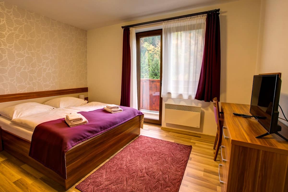 Deluxe-Suite, 2 Schlafzimmer, Küche, Hügelblick