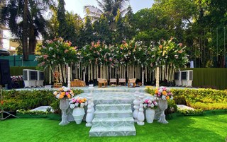 Outdoor banquet area