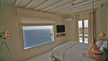 Caja fuerte, sistema de insonorización, wifi gratis y ropa de cama