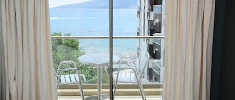 Standard Double or Twin Room | In-room safe, desk, rollaway beds, free WiFi