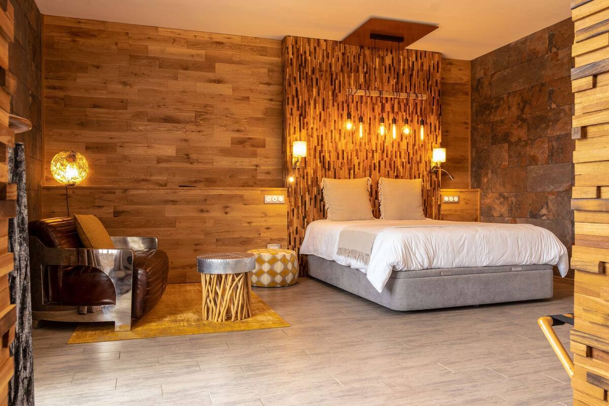 Select Comfort beds, free minibar items, in-room safe