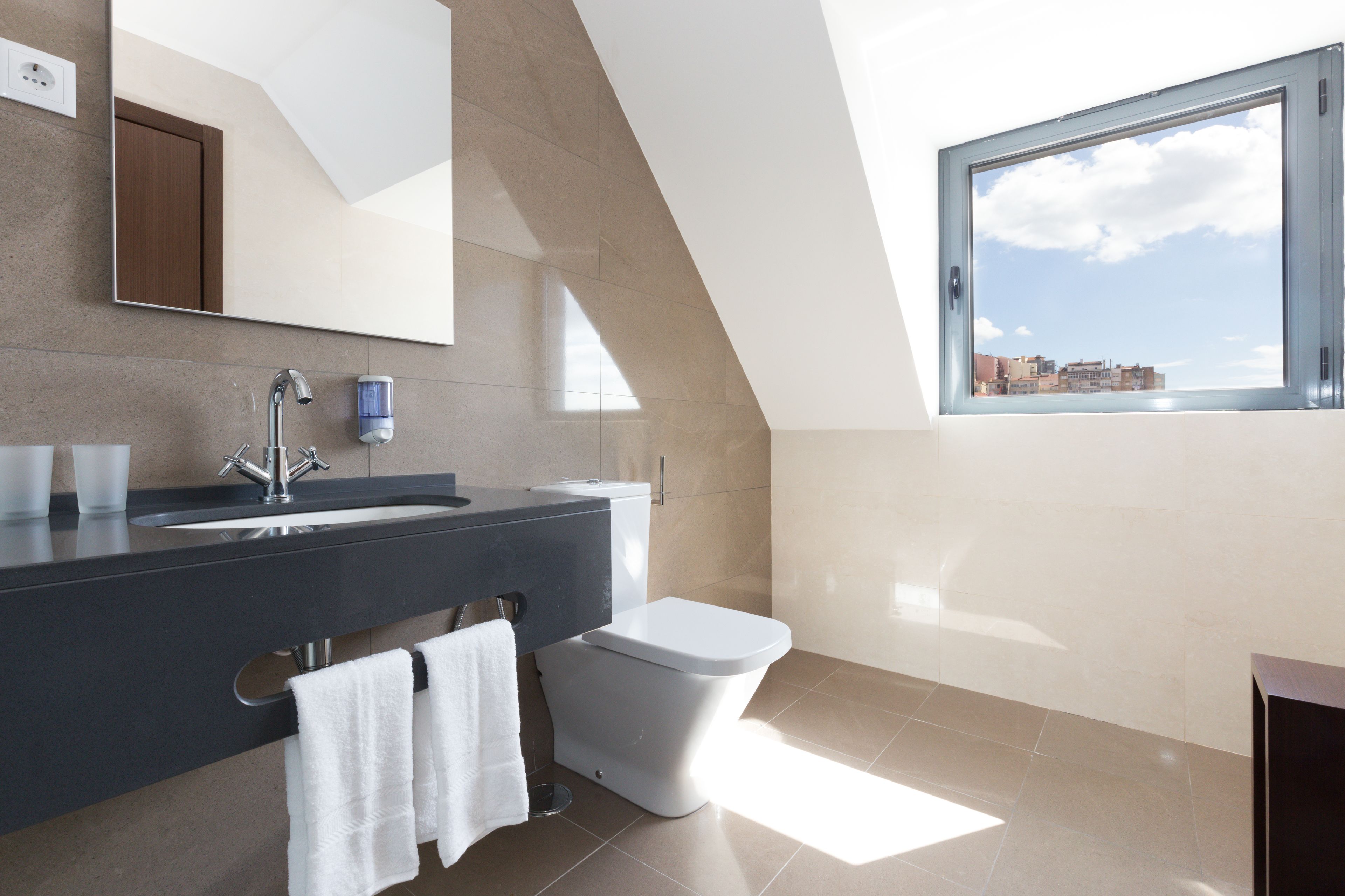 double room | bathroom | shower, free toiletries, hair dryer, towels