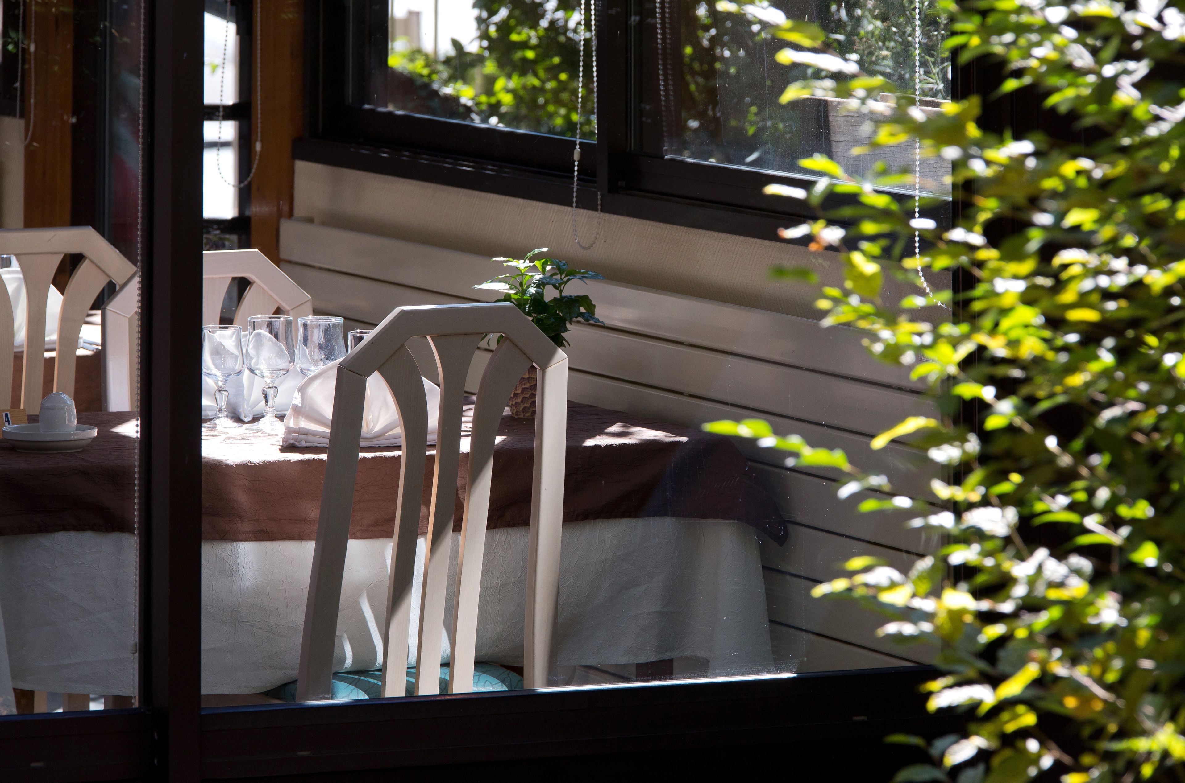 breakfast, lunch, dinner served; regional cuisine, al fresco dining