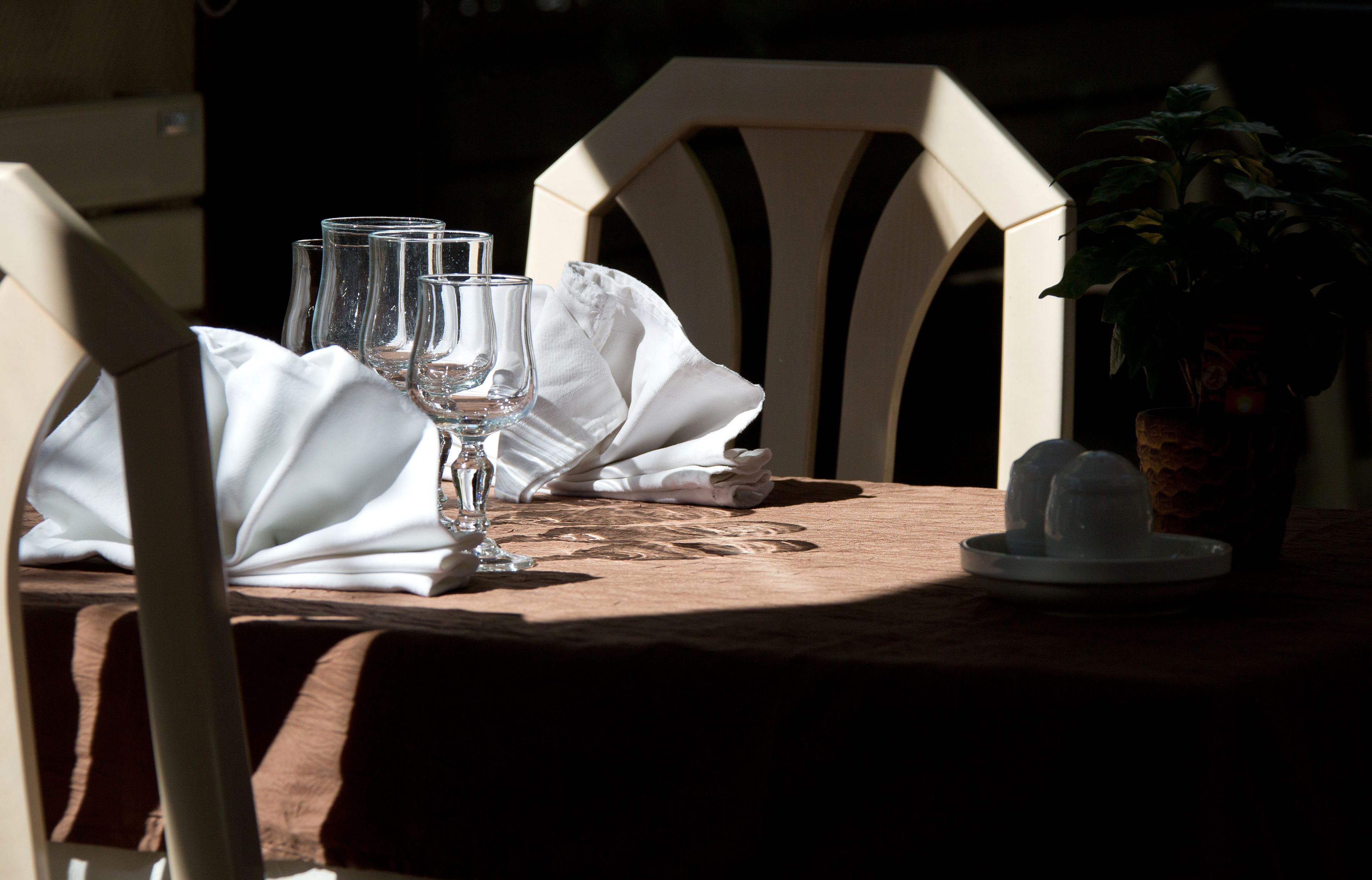 breakfast, lunch, dinner served; regional cuisine, al fresco dining