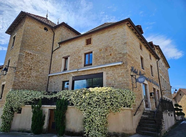 Façade de l’hébergement