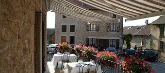 Hôtel Restaurant le Val d'Amby