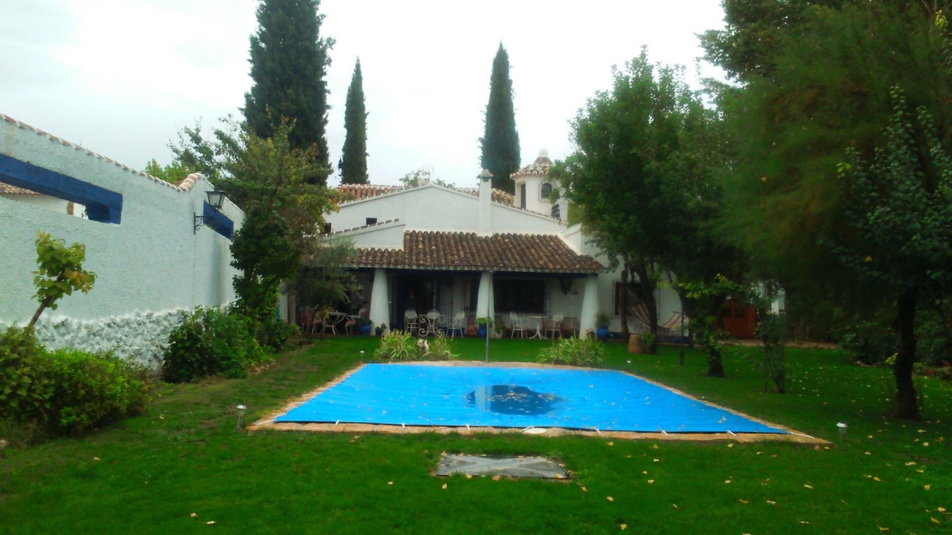 Piscine extérieure (ouverte en saison)